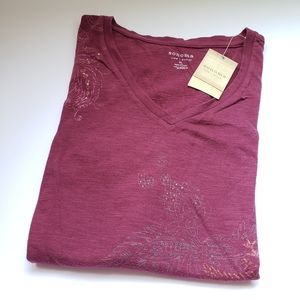 XL Sonoma Life Style Plum Colored Tshirt